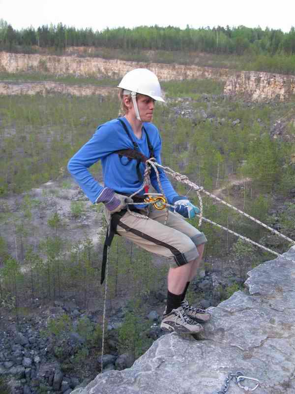 Уроки скалолазанья Уроки скалолазанья в велопоходе из Москвы